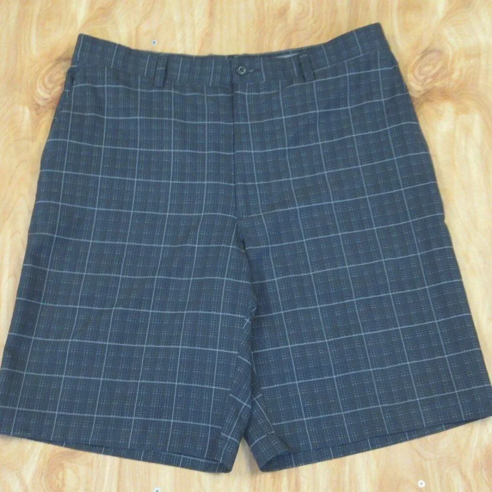 PGA TOUR Golf Performance Stretch Bermuda Shorts Men's Size 36 (35)‎ Black Plaid